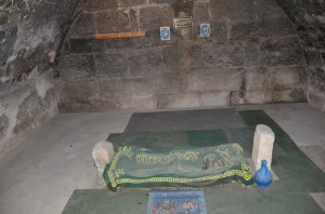 Ҫifte Türbe, Kayseri - crypt