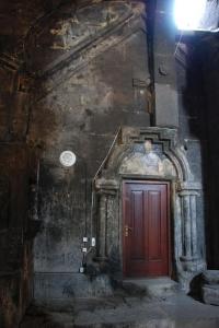 Saghmosavank, Armenia, interior