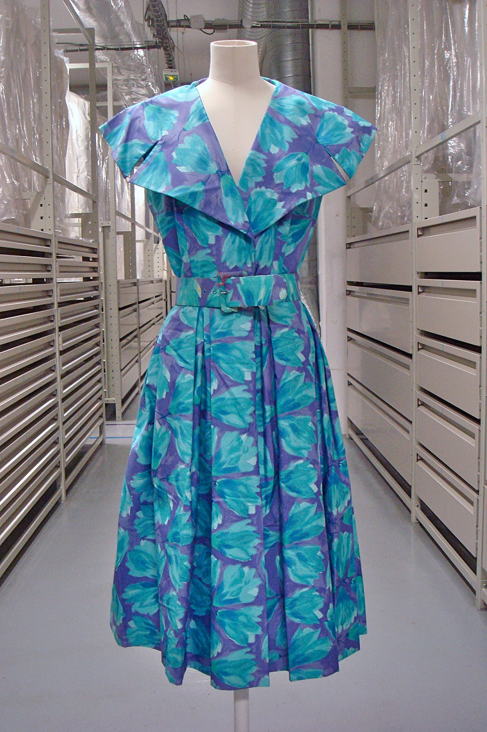 Dress, collection of the Musée de la Mode de la Ville de Paris, Palais Galliera, Paris.