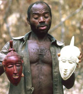 Photograph of Guro woodcarver